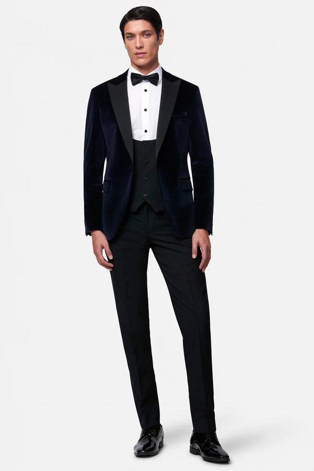 Jasper wedding suit in navy by Benetti, to buy at Isobels